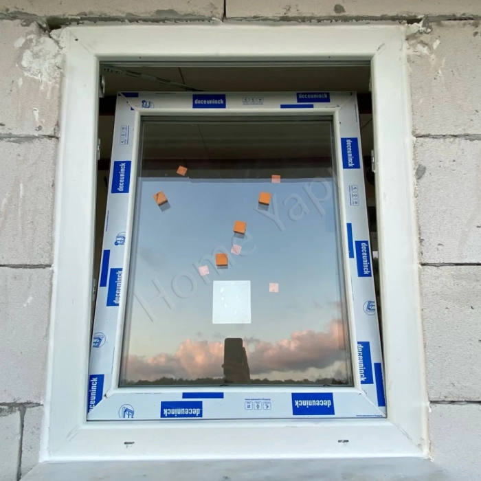 Beyaz Tuvalet Penceresi Her Ebatta